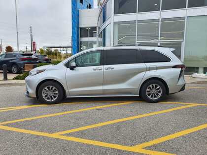 used 2023 Toyota Sienna car, priced at $48,995