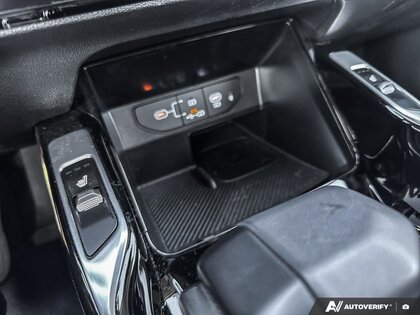 used 2025 Kia Sorento car, priced at $47,198