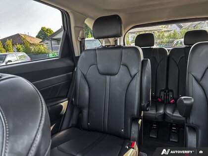 used 2025 Kia Sorento car, priced at $47,198