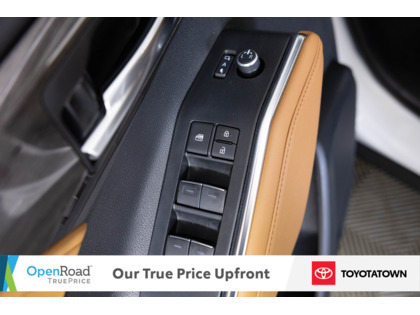 used 2024 Toyota Highlander car, priced at $50,998