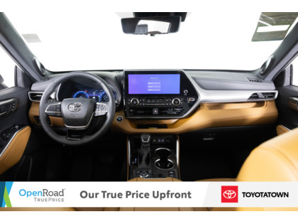 used 2024 Toyota Highlander car, priced at $50,998