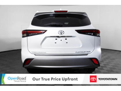 used 2024 Toyota Highlander car, priced at $50,998