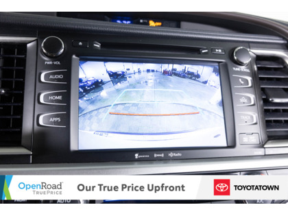 used 2019 Toyota Highlander car, priced at $35,998