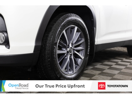 used 2019 Toyota Highlander car, priced at $35,998