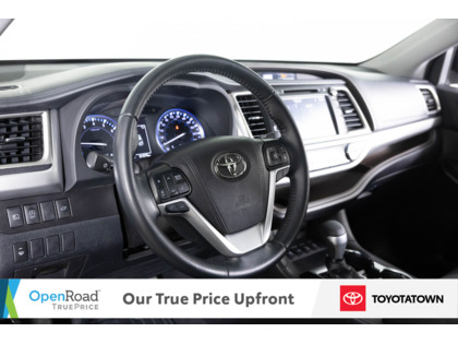 used 2019 Toyota Highlander car, priced at $35,998