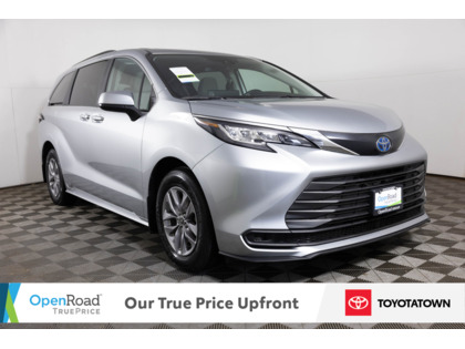 used 2022 Toyota Sienna car, priced at $49,798