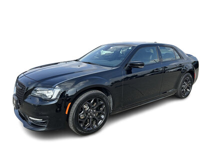 used 2023 Chrysler 300 car