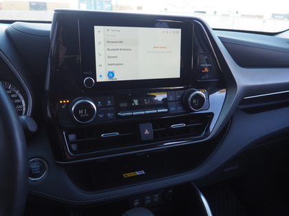 used 2023 Toyota Highlander car, priced at $52,900