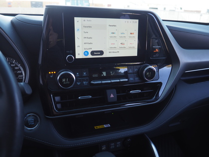 used 2023 Toyota Highlander car, priced at $52,900