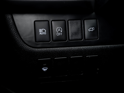 used 2019 Toyota Highlander car, priced at $33,495