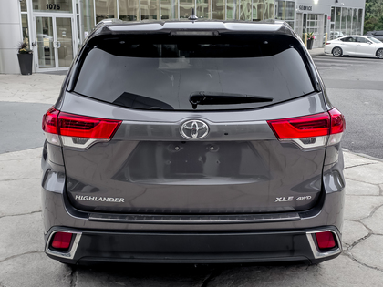 used 2019 Toyota Highlander car, priced at $33,495