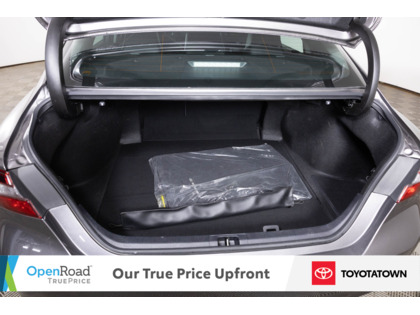 used 2022 Toyota Camry Hybrid car, priced at $34,998