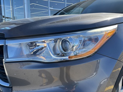 used 2016 Toyota Highlander car, priced at $20,995