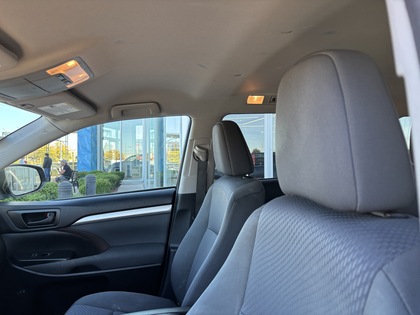 used 2016 Toyota Highlander car, priced at $20,995