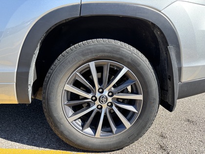 used 2018 Toyota Highlander car, priced at $34,995