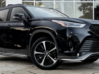 used 2021 Toyota Highlander car, priced at $46,495