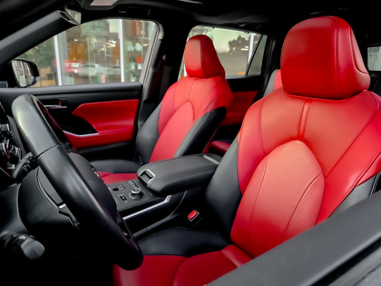 used 2021 Toyota Highlander car, priced at $46,495