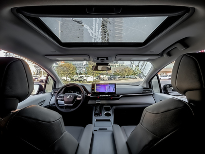 used 2025 Toyota Sienna car, priced at $61,495
