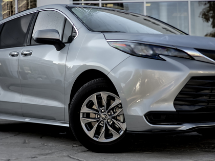 used 2025 Toyota Sienna car, priced at $61,495