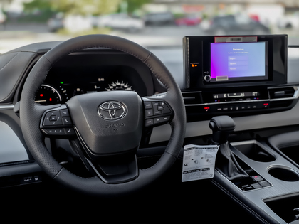 used 2025 Toyota Sienna car, priced at $59,995