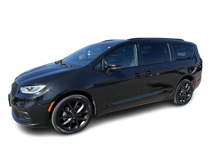 used 2022 Chrysler Pacifica car, priced at $38,995