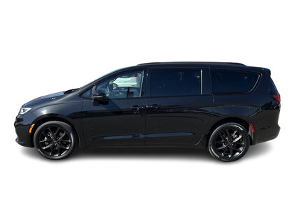 used 2022 Chrysler Pacifica car, priced at $38,995
