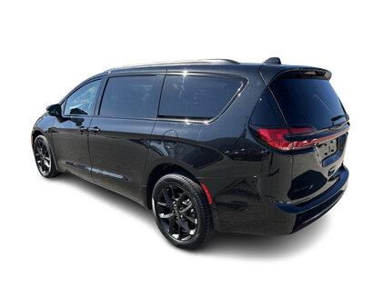 used 2022 Chrysler Pacifica car, priced at $38,995