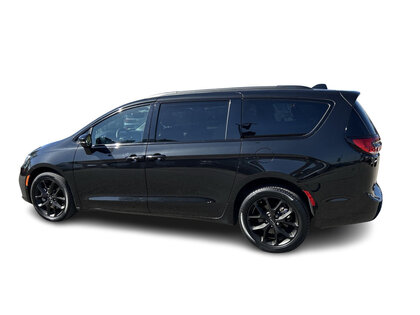 used 2022 Chrysler Pacifica car, priced at $38,995