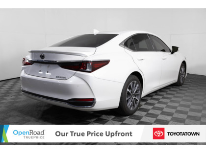 used 2024 Lexus ES 300h car, priced at $50,998