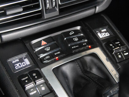 used 2019 Porsche Macan car