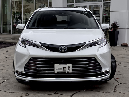 used 2022 Toyota Sienna car, priced at $59,495