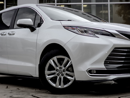 used 2022 Toyota Sienna car, priced at $59,495