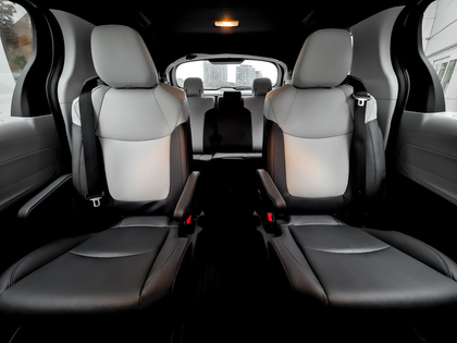 used 2024 Toyota Sienna car, priced at $65,995