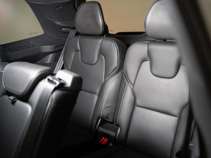 used 2018 Volvo XC90 car, priced at $28,900