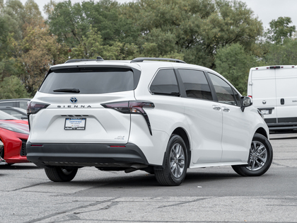 used 2024 Toyota Sienna car, priced at $53,993