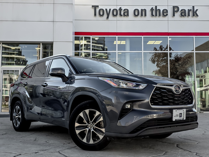 used 2020 Toyota Highlander car, priced at $43,995