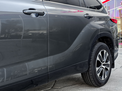 used 2020 Toyota Highlander car, priced at $43,995