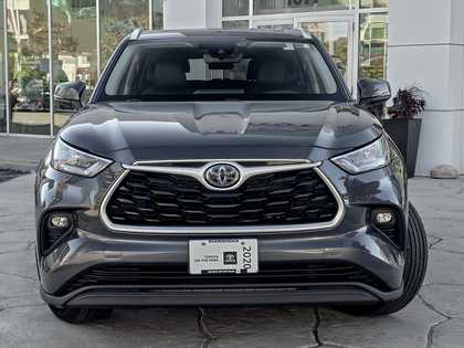 used 2020 Toyota Highlander car, priced at $43,995