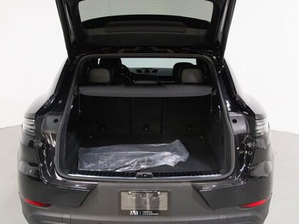 used 2022 Porsche Cayenne car, priced at $75,900