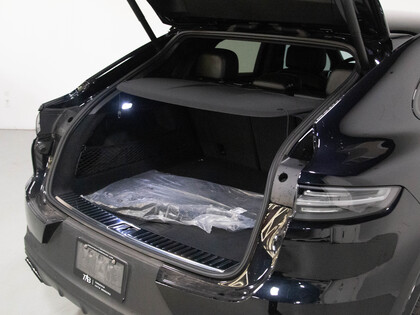 used 2022 Porsche Cayenne car, priced at $75,900