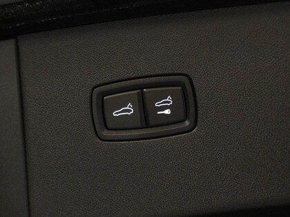 used 2022 Porsche Cayenne car, priced at $75,900