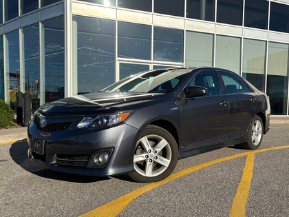 used 2014 Toyota Camry Hybrid car, priced at $18,995