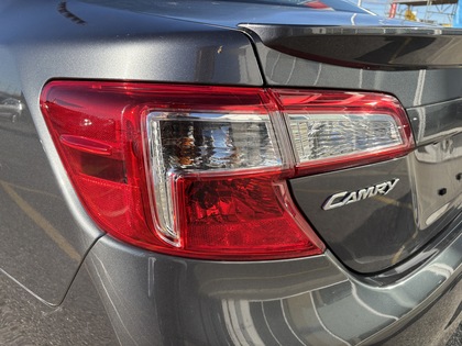 used 2014 Toyota Camry Hybrid car, priced at $18,995