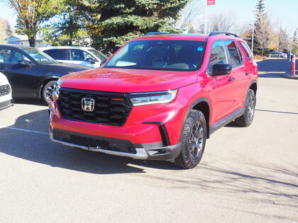 used 2025 Honda Pilot car, priced at $59,900