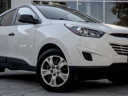 used 2015 Hyundai Tucson car, priced at $12,495