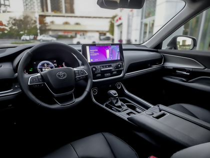 used 2025 Toyota Grand Highlander car, priced at $65,495