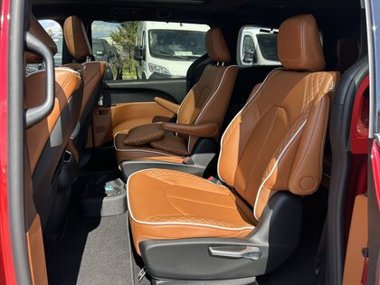 used 2024 Chrysler Pacifica Hybrid car, priced at $59,999