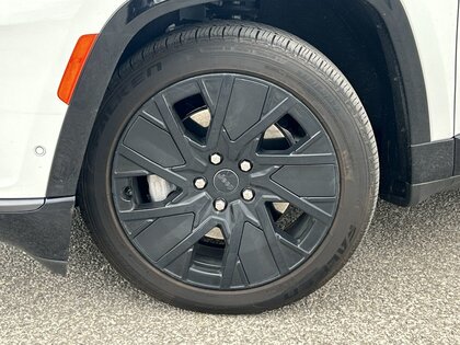 used 2025 Jeep Wagoneer S car