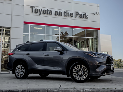 used 2022 Toyota Highlander car, priced at $52,995