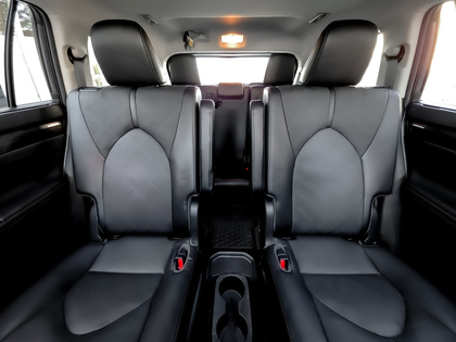 used 2022 Toyota Highlander car, priced at $52,995